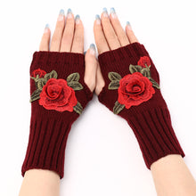 Load image into Gallery viewer, 2023 New Autumn and Winter Women's Short Chic Flower Gloves Knitted Wool Oversleeve Warm Half Finger Fingerless Gloves
