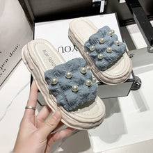 Load image into Gallery viewer, Classic Style Sandals Women's Outdoor Wear Spring and Summer Dissolved Thick Bottom Fashion One-Shaped Beach Slippers
