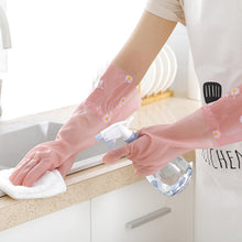 Load image into Gallery viewer, Waterproof Warm Velvet Padded Thickened Gloves Cartoon Laundry Cleaning Housework Laundry Rubber Gloves
