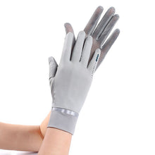 Load image into Gallery viewer, Spring and Summer Women's UV-Proof Ice Silk Mesh Two-Finger Thin Driving Touch Screen Gloves

