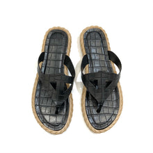 Load image into Gallery viewer, Summer Fashion Straw Woven Hemp Rope Flip-Flops Women's Shoes Seaside Beach Vacation Flip-Flops
