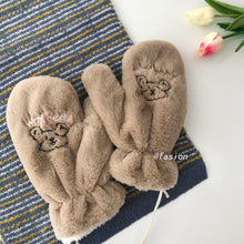 Load image into Gallery viewer, Cute Korean Style Student Cartoon Bear Cold Protection Fleece Thickened Cotton Plush Halter Winter Gloves
