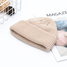 Load image into Gallery viewer, Light Board Solid Color Knitted Hat Men's Warm Beanie Hat Korean Style All-Matching Knitted Hat Knitted Hat Yupi Beanie Hat
