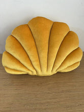 Load image into Gallery viewer, Fairy Home Luxury Decor Shell Pillow princess's Fantastic Velvet Pillow Sea Shell Home Decor Bed Sofa Cushion Decoration Gift
