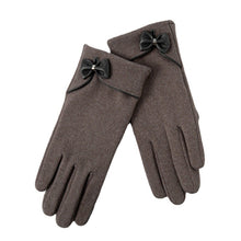 Load image into Gallery viewer, Symbol Rabbit Plush De Suede Bow Touch Screen Warm Outdoor Clothing All-Matching Gloves

