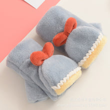 Load image into Gallery viewer, Shengqi Winter New Children's Flip Gloves Cute Rex Rabbit Fur plus Velvet Thickened Students Warm-Keeping
