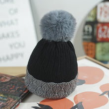 Load image into Gallery viewer, Hat Female Winter Fleece Lined Padded Warm Keeping Knitted Hat Fur Ball Color Matching Ten Flowers Woolen Cap Female
