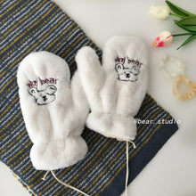 Load image into Gallery viewer, Cute Korean Style Student Cartoon Bear Cold Protection Fleece Thickened Cotton Plush Halter Winter Gloves
