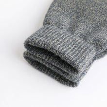 Load image into Gallery viewer, Thickened Touch Screen Knitted Winter Gloves Riding Cold-Proof Non-Slip Offset Printing Gloves
