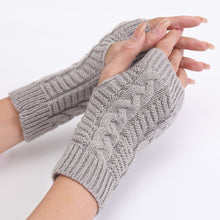 Load image into Gallery viewer, Twist Fashion Gloves Korean New Knitted Wool Keep Warm Half Finger Fingerless Gloves
