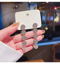 Load image into Gallery viewer, Personality elegant Prevent Allergy snowflake Fashion Stud Earrings High Quality exquisite Long Tassel Earrings Fashion Simple
