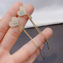 Load image into Gallery viewer, Personality elegant Prevent Allergy snowflake Fashion Stud Earrings High Quality exquisite Long Tassel Earrings Fashion Simple
