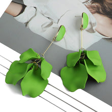Load image into Gallery viewer, Romantic Sweet Acrylic Petal Long Dangle Drop Earrings For Women Girl 2023 Trend Luxury Fairy Grunge Pendant Jewelry Accessories

