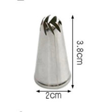Load image into Gallery viewer, Stainless Steel Drop Flower Tips Cake Nozzle Cupcake Sugar Crafting Icing Piping Nozzles Molds Pastry Tool
