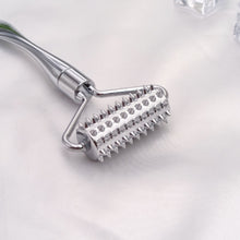 Load image into Gallery viewer, Stainless steel pointed roller spatula massage ball stone face roller massager to improve neck facial beauty skin care tool
