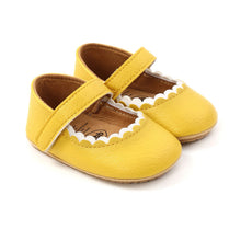 Load image into Gallery viewer, Soft Leather Baby Moccasins Shoes Newborn Rubber Sole Baby Shoes Floral Borders Toddler Shoes Baby Girls Anti-Slip Prewalker
