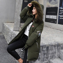 Load image into Gallery viewer, 2021 Women Winter Down Coat Duck Parkas Jacket Thick Warm Fashion Female Big Fur Collar
