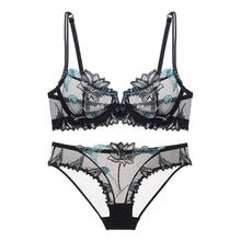 Load image into Gallery viewer, Varsbaby Sexy Floral Lace Underwear Women Ladies Bra Set
