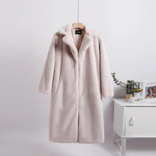 Load image into Gallery viewer, Women Contrast Color Mink Faux Fur Coat Turn Down Collar Winter Fur Lady Long Coat
